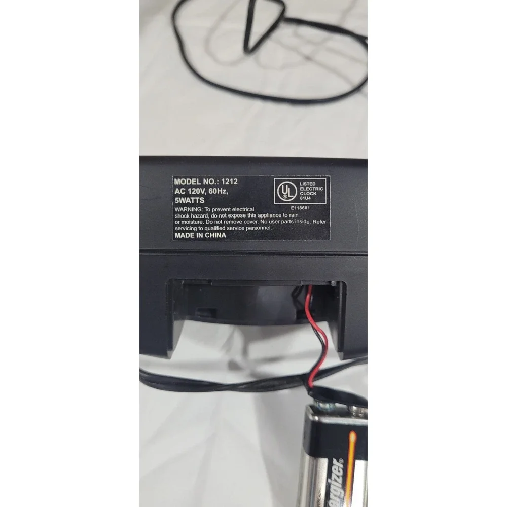 N/A unbranded clock